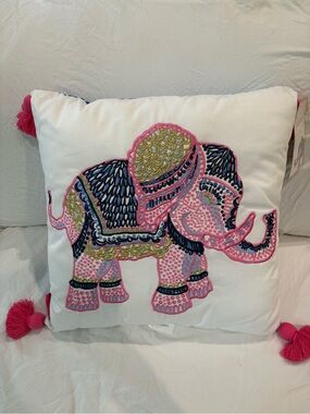 Lilly Pulitzer Indoor/Outdoor Embroidered Elephant Throw Pillow in Pink and Navy